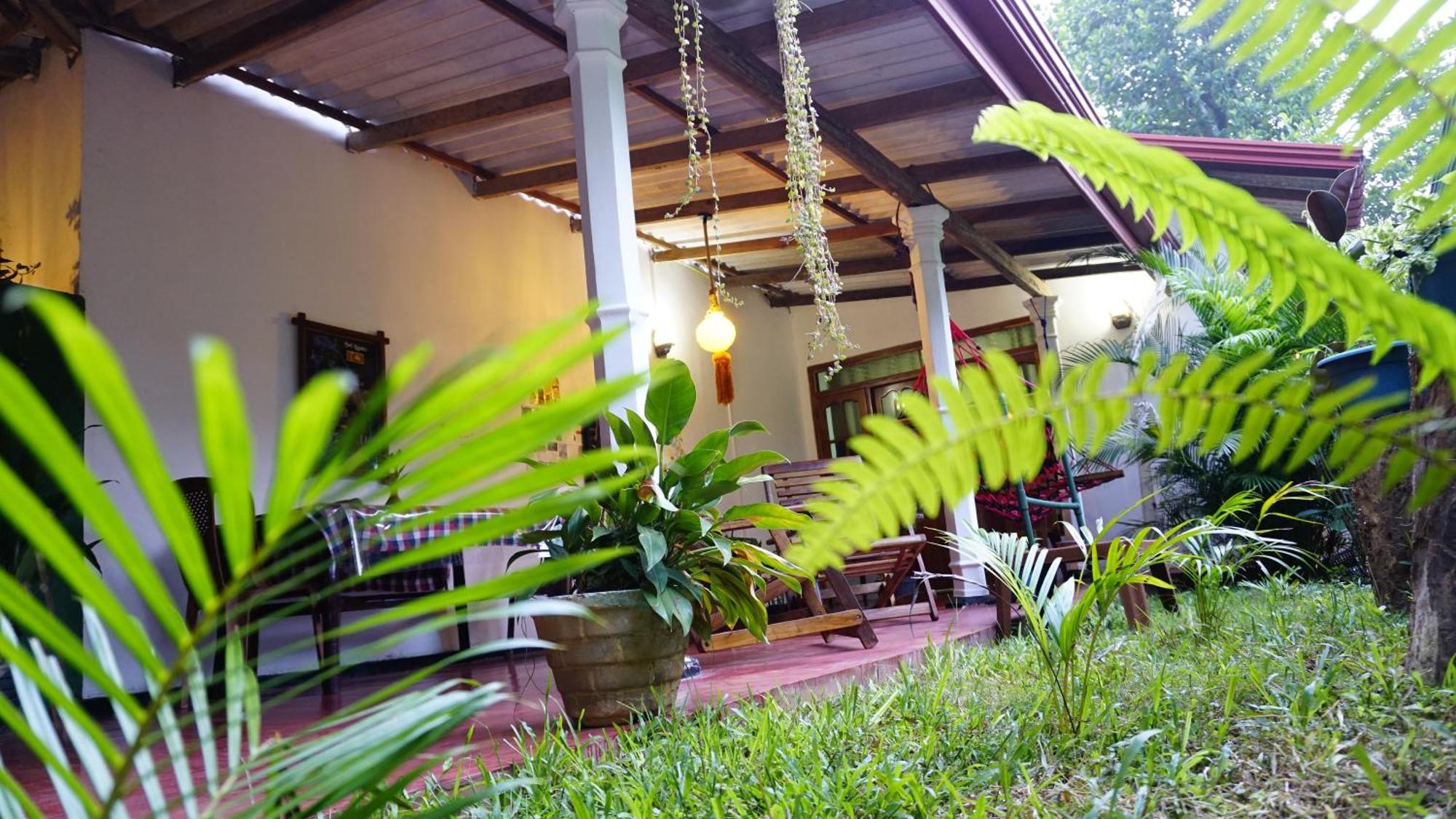 Namal Homestay סיגירייה מראה חיצוני תמונה